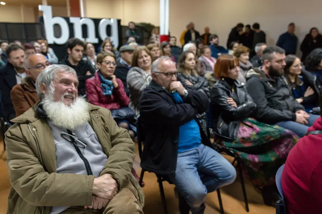 <p>O pasado 16 de febreiro o BNG presentou nunha sala abarrotada as persoas que acompa&ntilde;ar&aacute;n a Xo&aacute;n Xes&uacute;s Carril nos 5 primeiros postos da candidatura do BNG &aacute;s Elecci&oacute;ns Municipais do vindeiro 26 de maio.&nbsp;</p>
