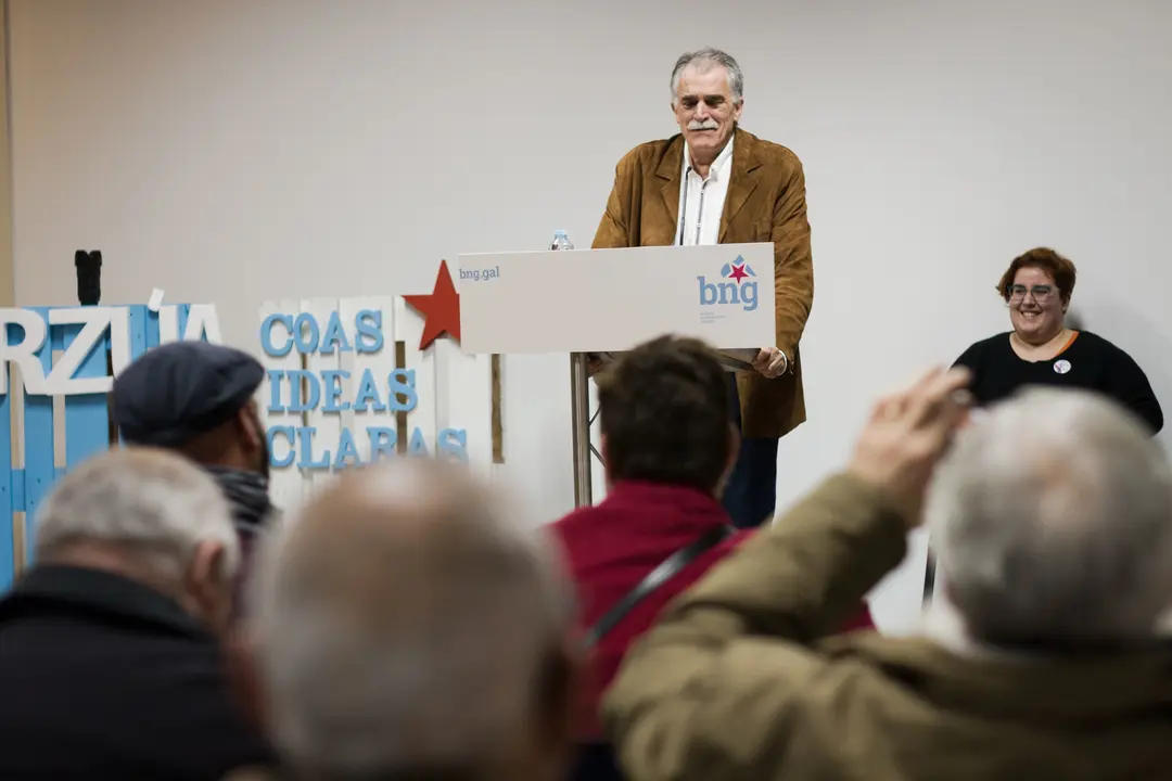 <p>O pasado 16 de febreiro o BNG presentou nunha sala abarrotada as persoas que acompa&ntilde;ar&aacute;n a Xo&aacute;n Xes&uacute;s Carril nos 5 primeiros postos da candidatura do BNG &aacute;s Elecci&oacute;ns Municipais do vindeiro 26 de maio.&nbsp;</p>
