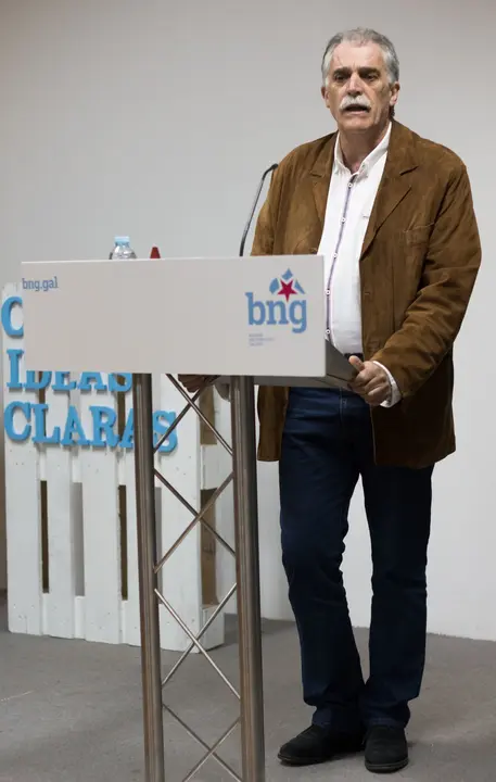 <p>O pasado 16 de febreiro o BNG presentou nunha sala abarrotada as persoas que acompa&ntilde;ar&aacute;n a Xo&aacute;n Xes&uacute;s Carril nos 5 primeiros postos da candidatura do BNG &aacute;s Elecci&oacute;ns Municipais do vindeiro 26 de maio.&nbsp;</p>
