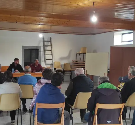 Encontro veci&ntilde;al do BNG en O&iacute;ns